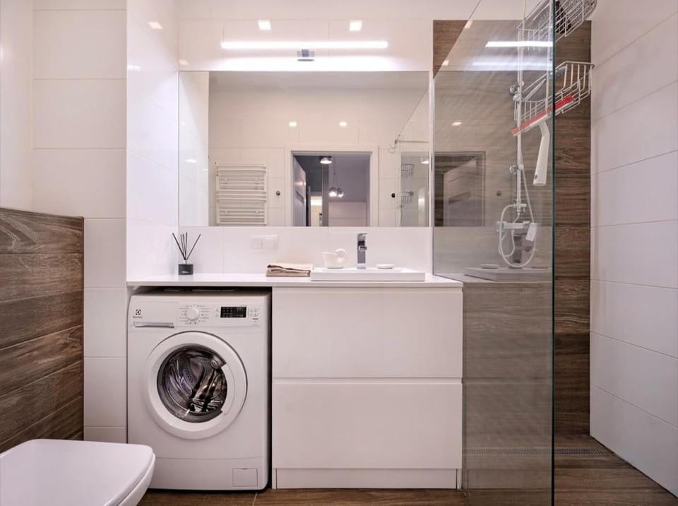 Shower, Bathroom, washing machine
