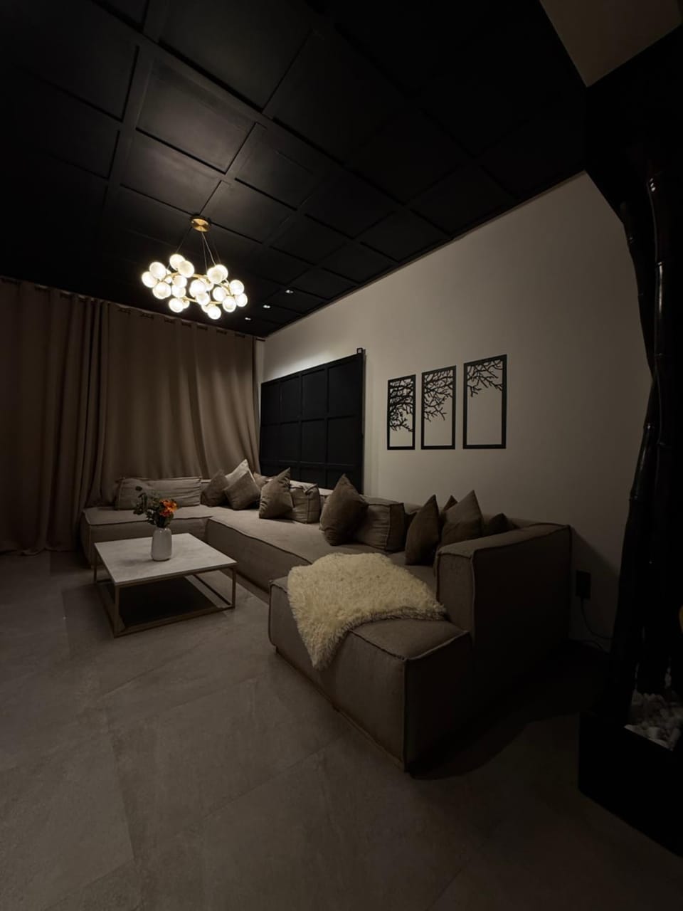 Living room, Seating area