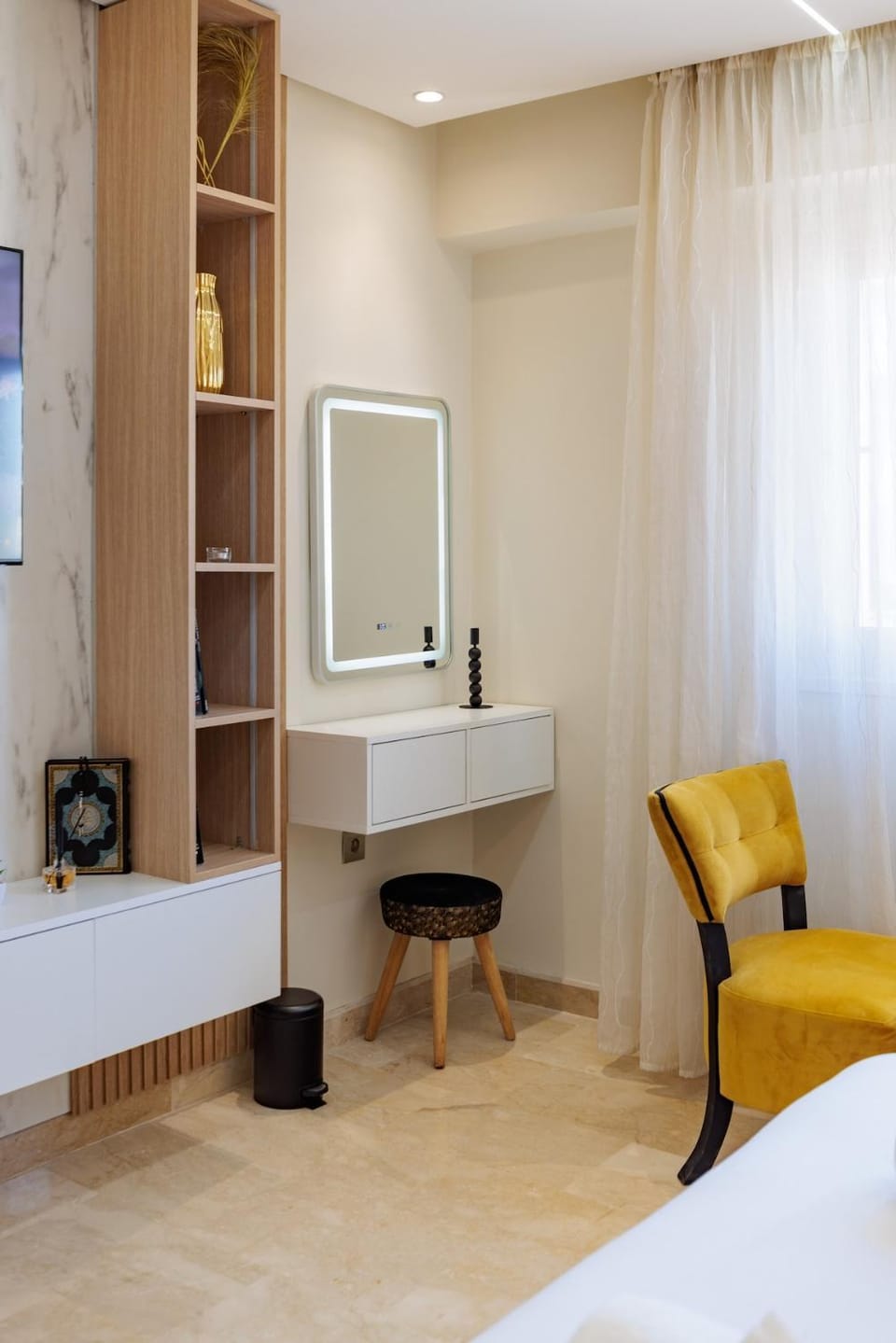 Elegant Suite with Sea View - Corniche - Beach Apartment in Tangier