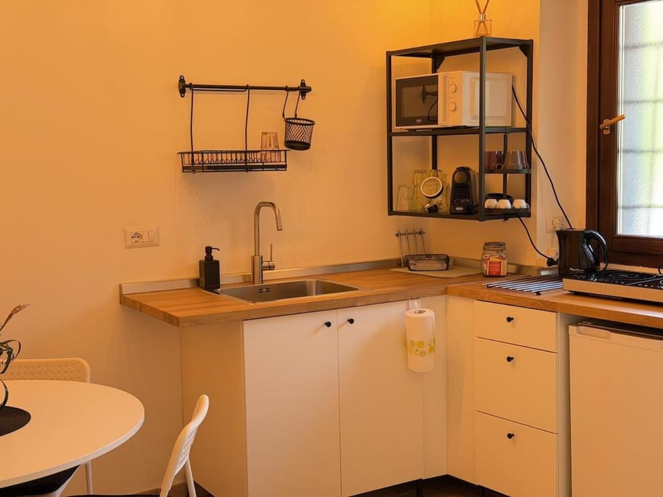 Cozy House in Corte Apartment in Milan