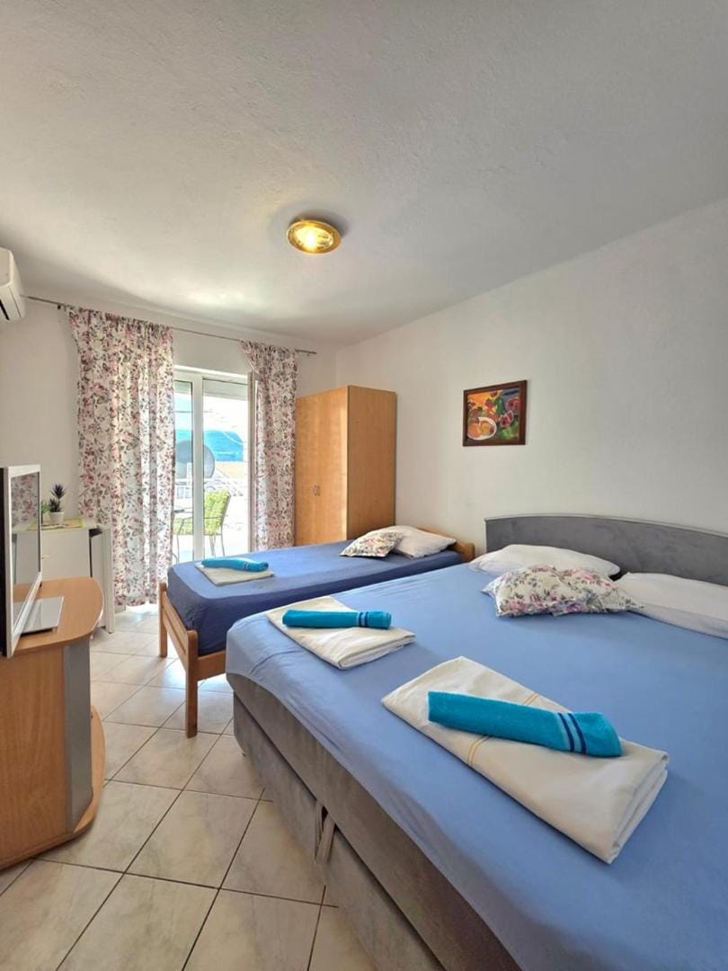 Apartments Jasmin Bed and Breakfast in Neum