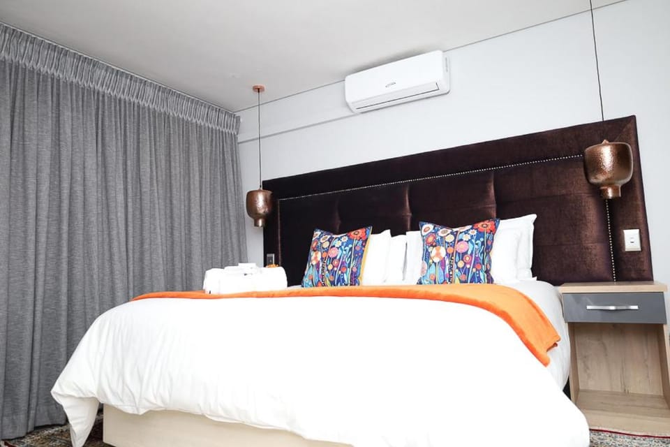 Lasaro Guest Lodge Bed and Breakfast in South Africa
