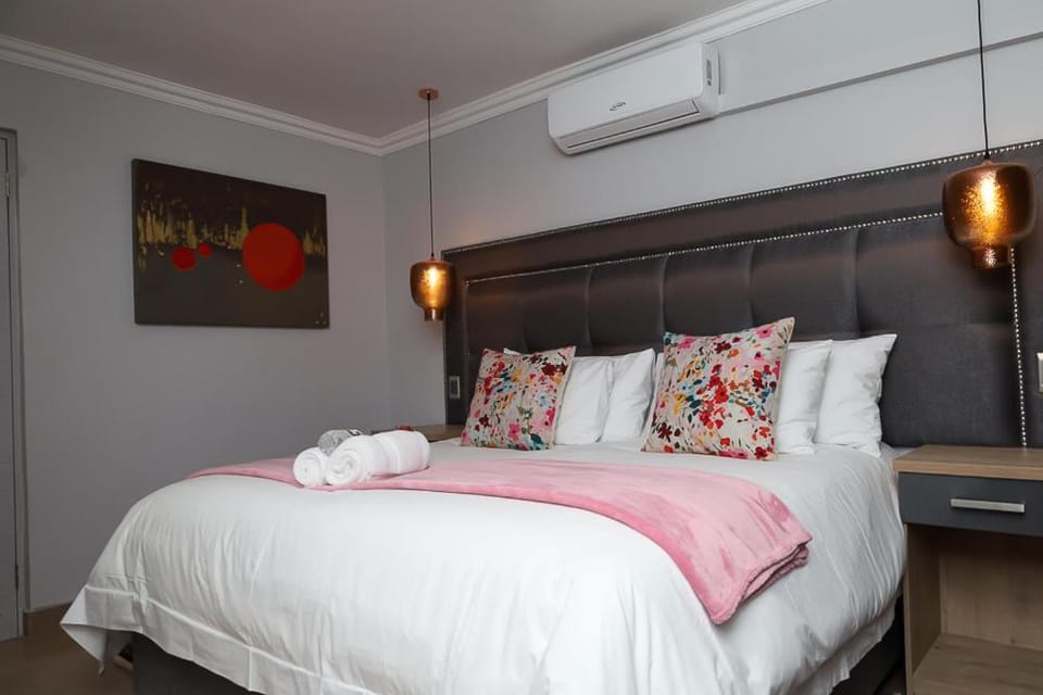 Lasaro Guest Lodge Bed and Breakfast in South Africa