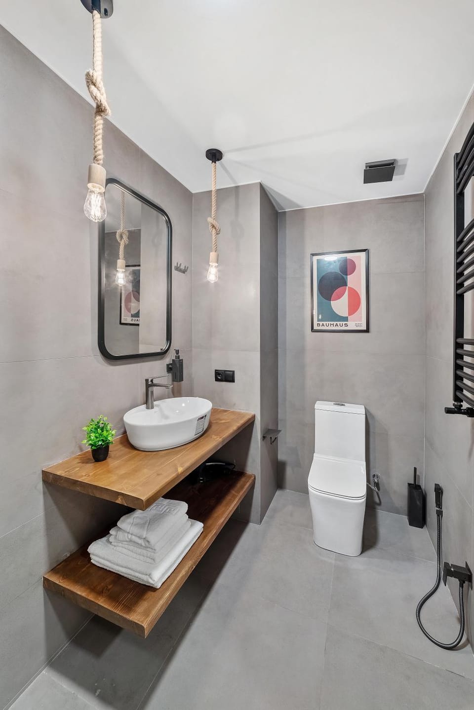 Shower, Toilet, Bathroom, towels