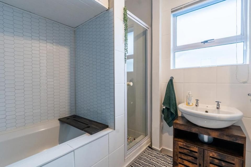 Shower, Bathroom, Bath, towels
