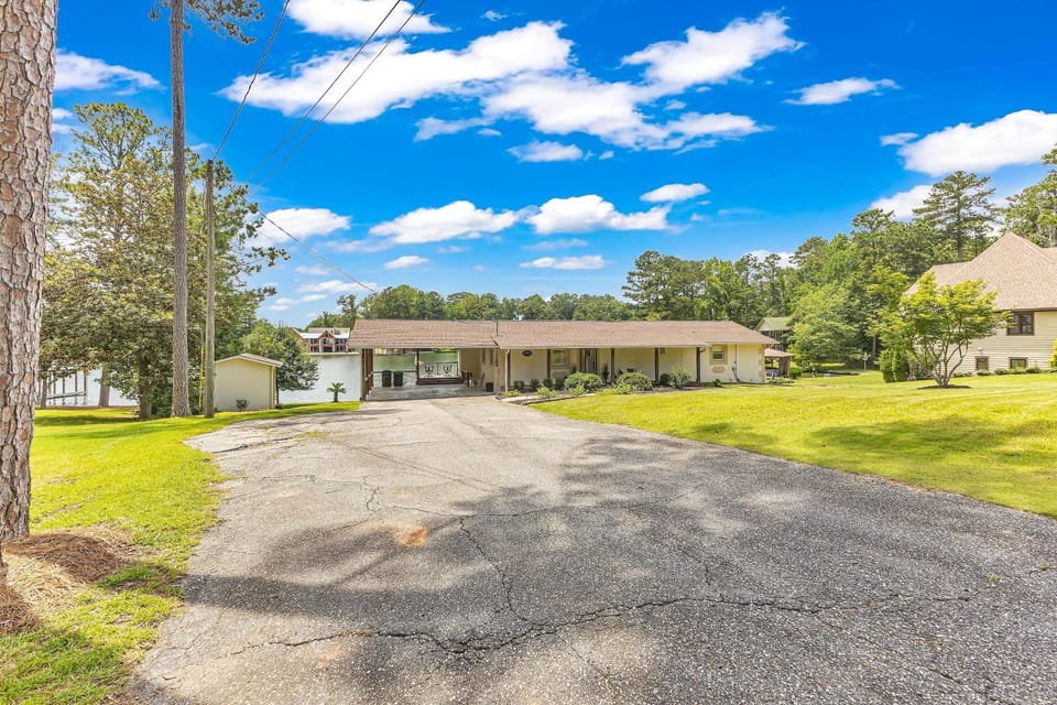 Big Isle House in Lake Martin