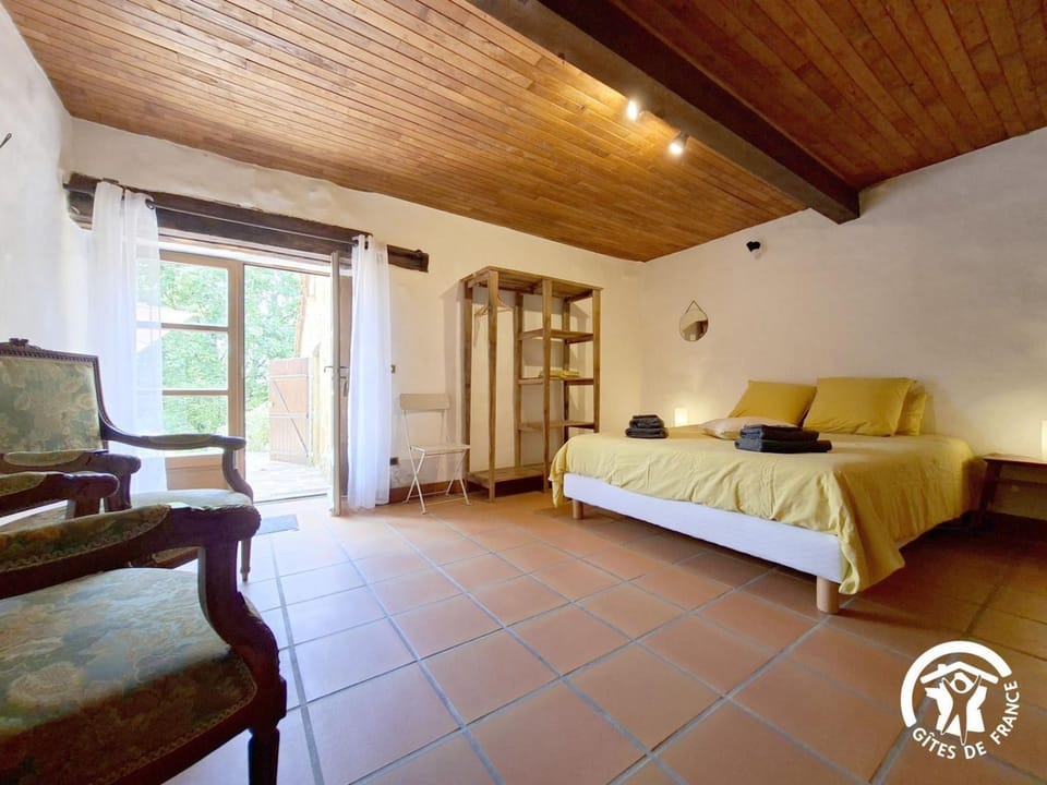 Brasserie du Goutté Bed and Breakfast in Occitanie