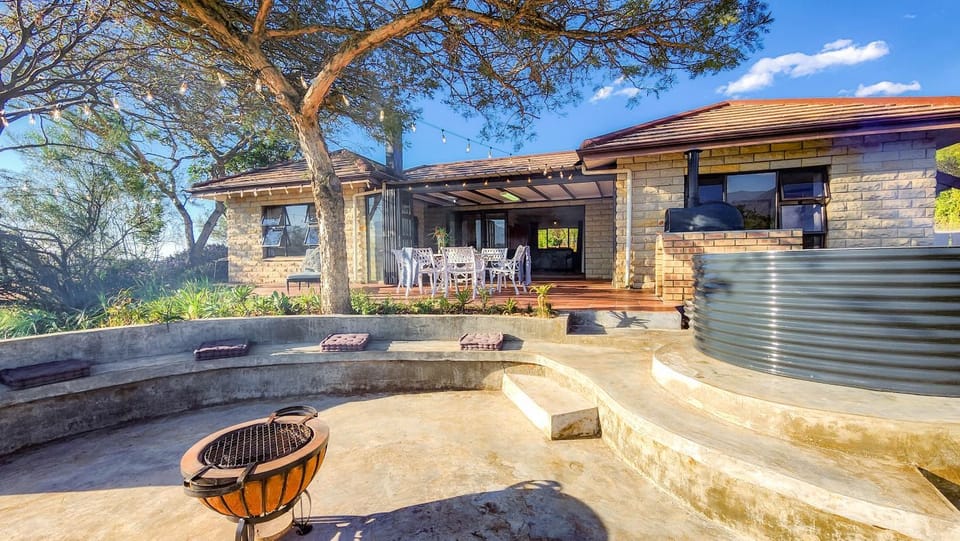 Patio, Hot Tub, Lake view, Mountain view