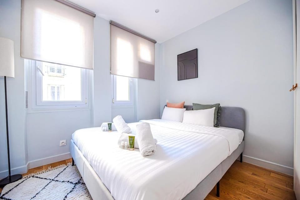 Cute Flat, a Few Steps from Paris Apartment in Levallois-Perret