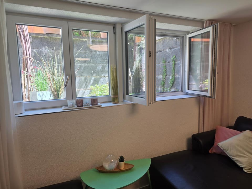 Sousol-Appartement am Waldrand Apartment in City of Bern