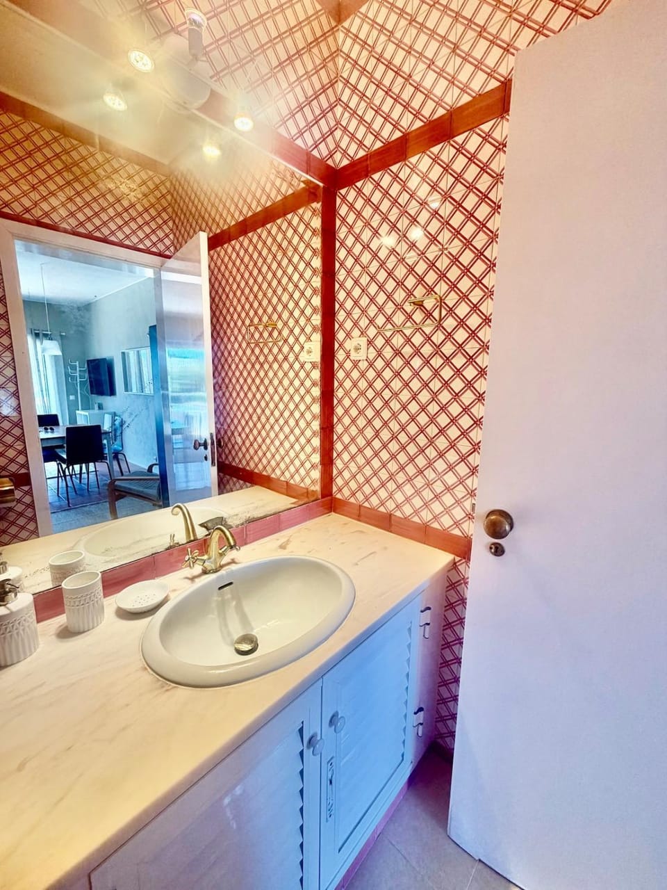 Shangri La apartment with private pool Apartment in Guia