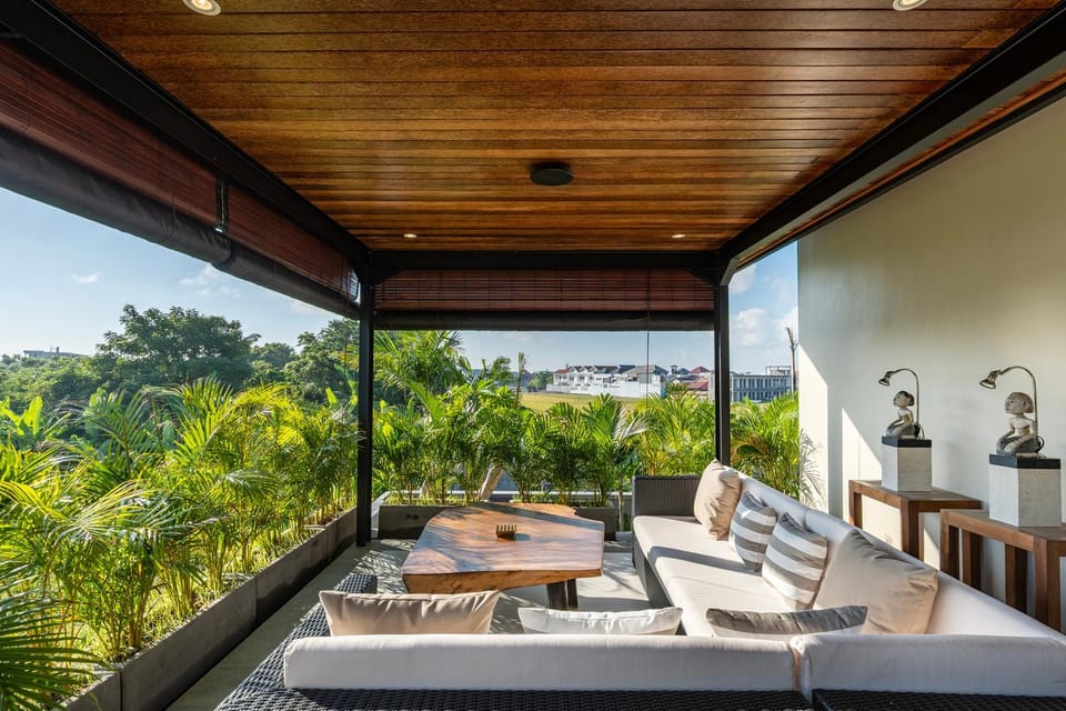 Property building, Bedroom, Swimming pool