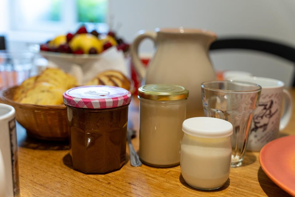Coffee/tea facilities, Food, Breakfast, Drinks