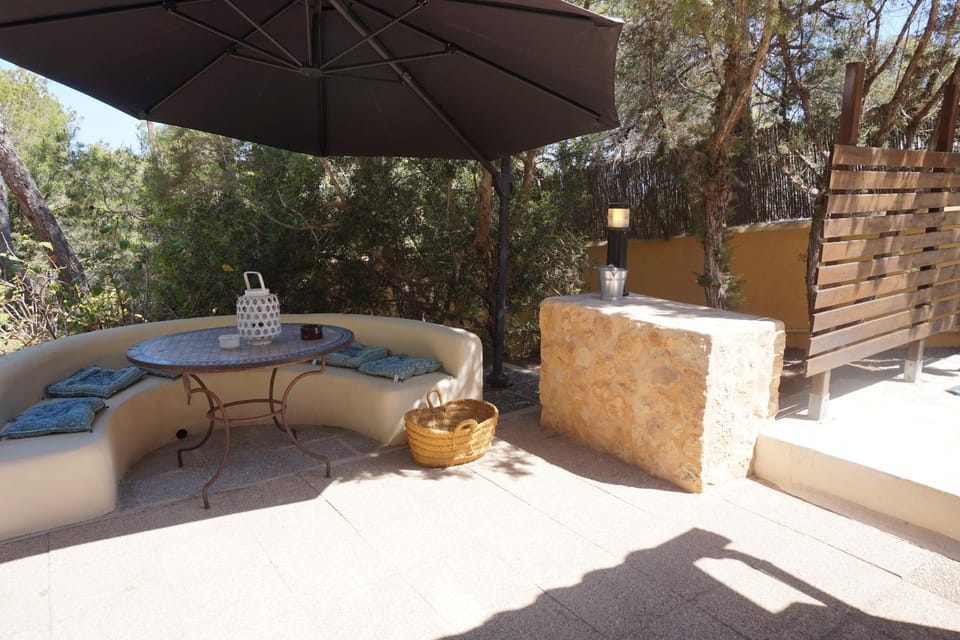 Patio, Day