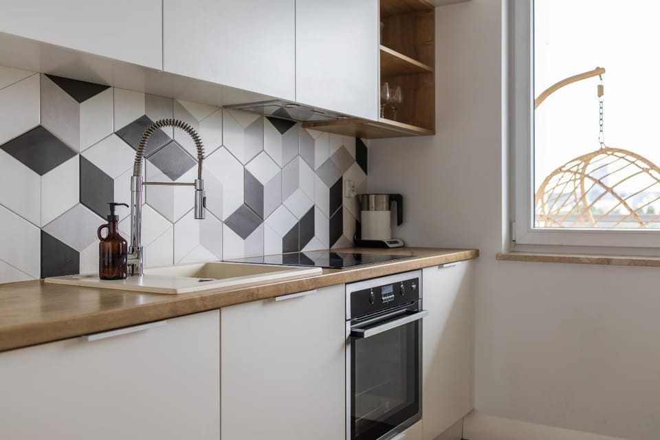 Kitchen or kitchenette, dishwasher, oven, pet friendly, stove