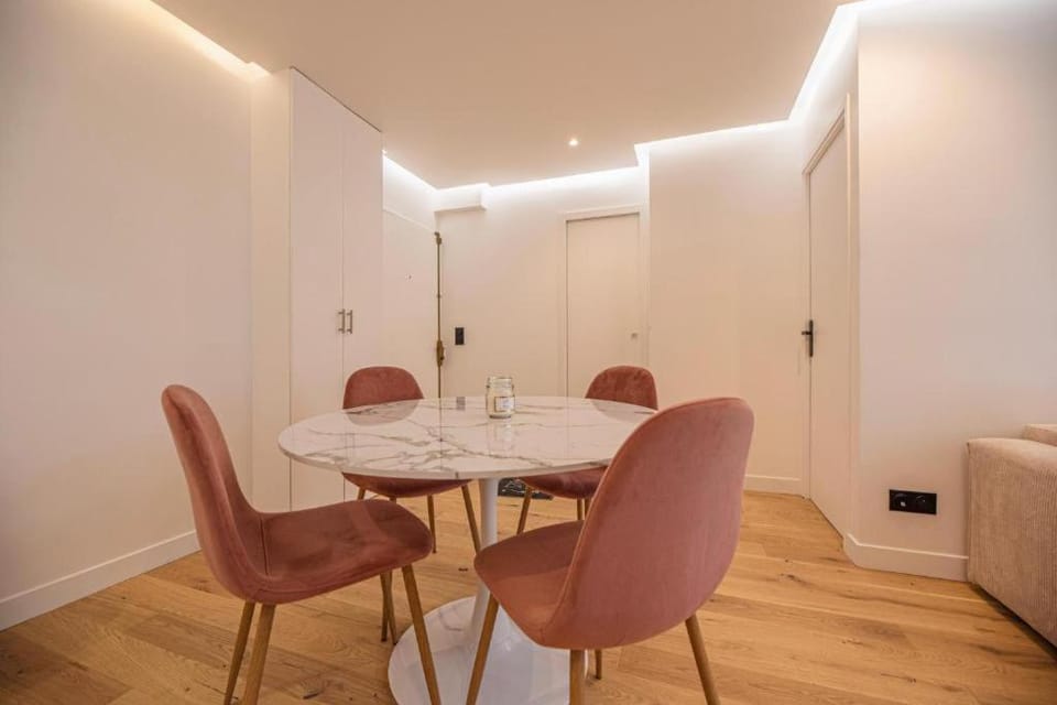 Beautiful Apartment in West Paris 16th Apartment in Paris