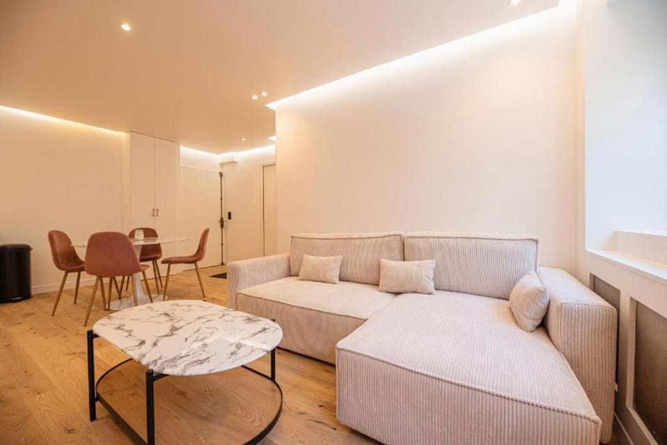 Beautiful Apartment in West Paris 16th Apartment in Paris