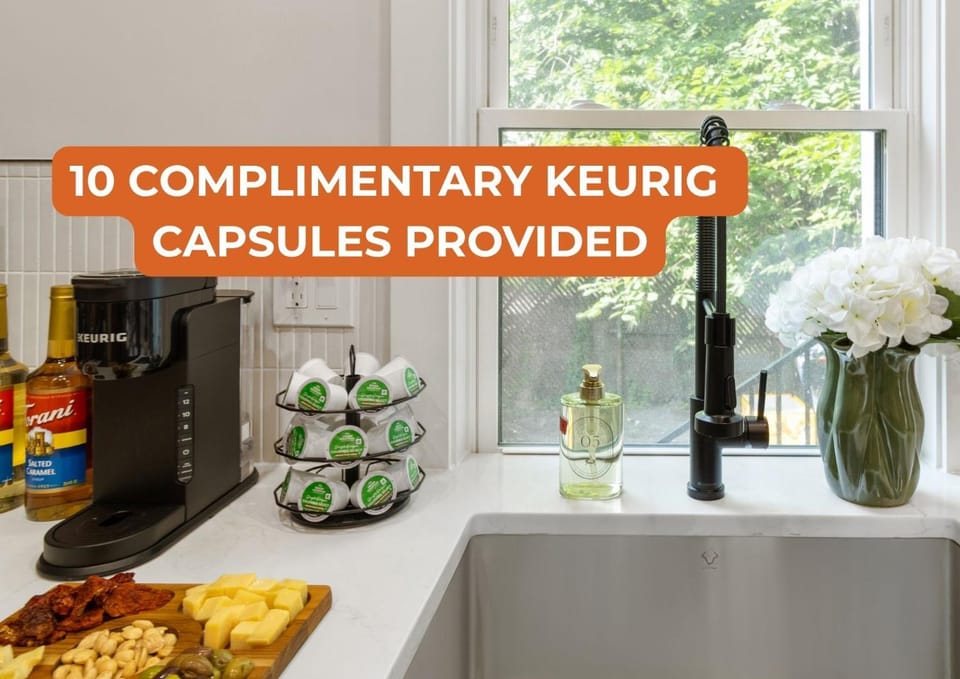 Coffee/tea facilities, Kitchen or kitchenette