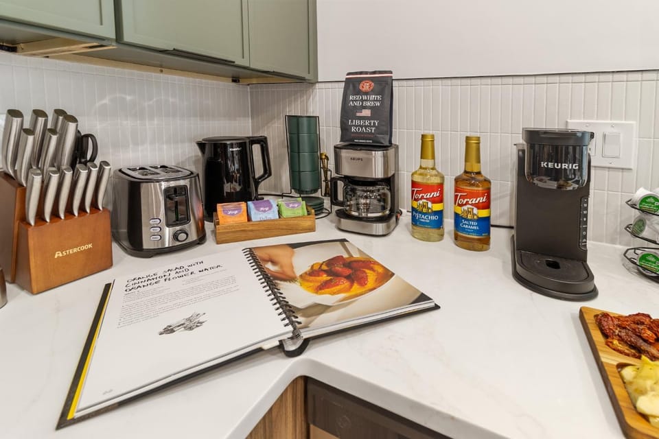 Coffee/tea facilities, Kitchen or kitchenette, toaster