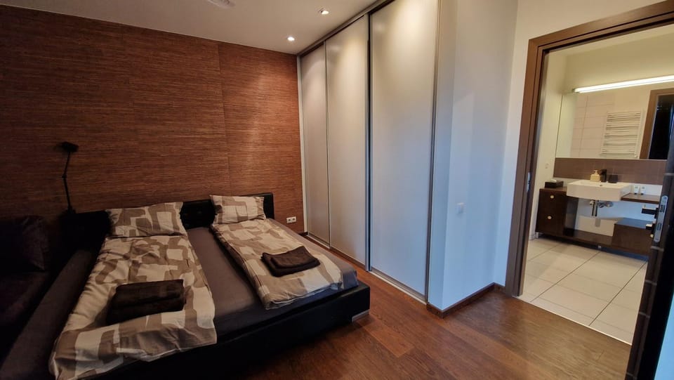 TV and multimedia, View (from property/room), Balcony/Terrace, Kitchen or kitchenette, Living room, Seating area, Dining area