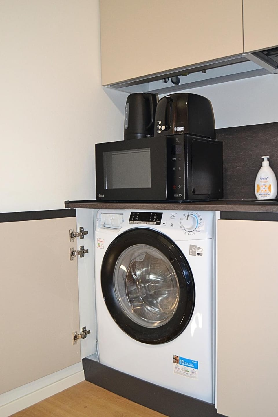 microwave, toaster, washing machine, dryer