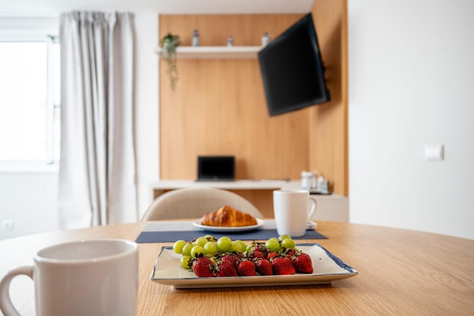 TV and multimedia, Dining area