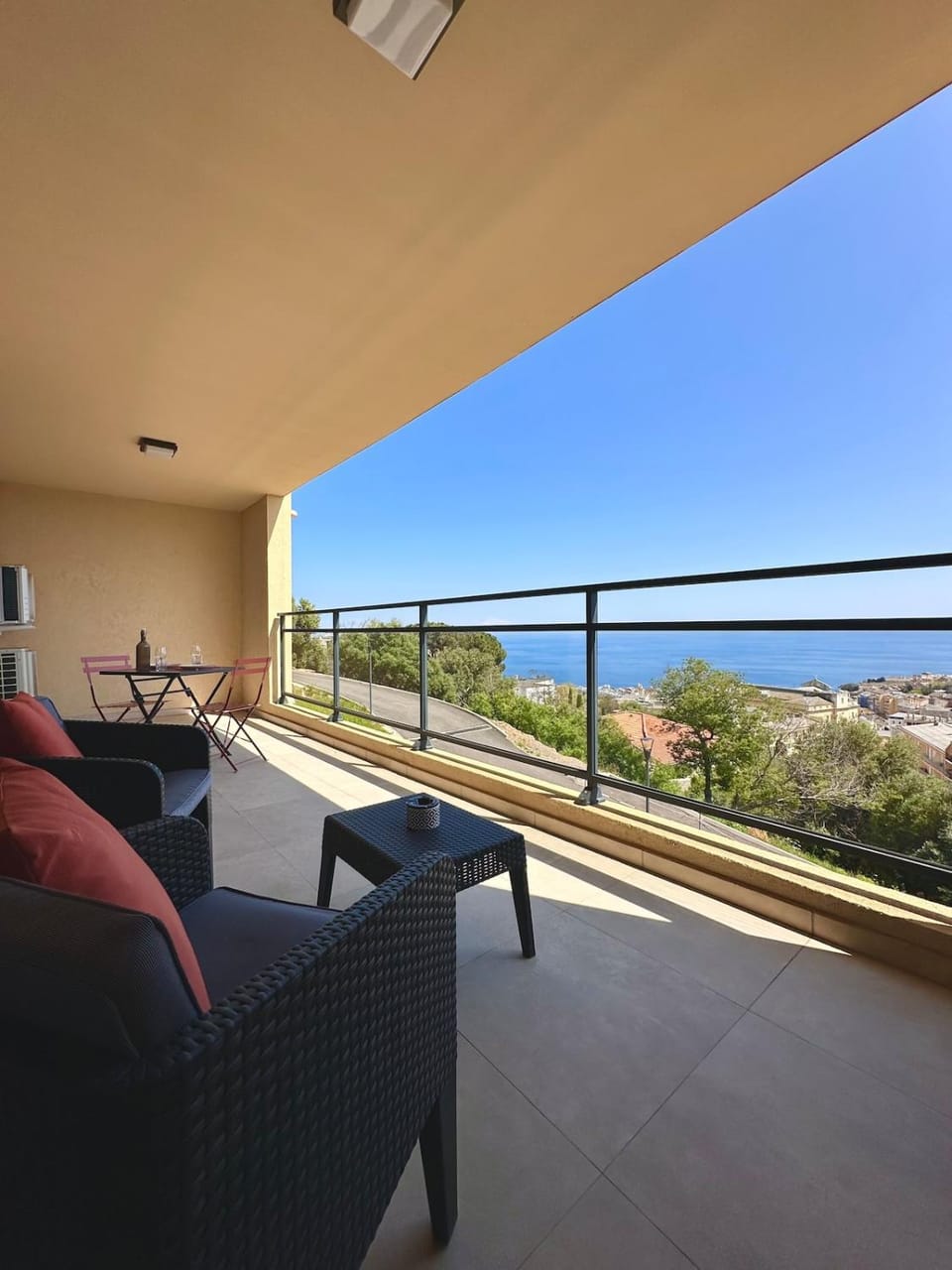 Breathtaking sea view Terrace quiet & comfort Apartment in Bastia