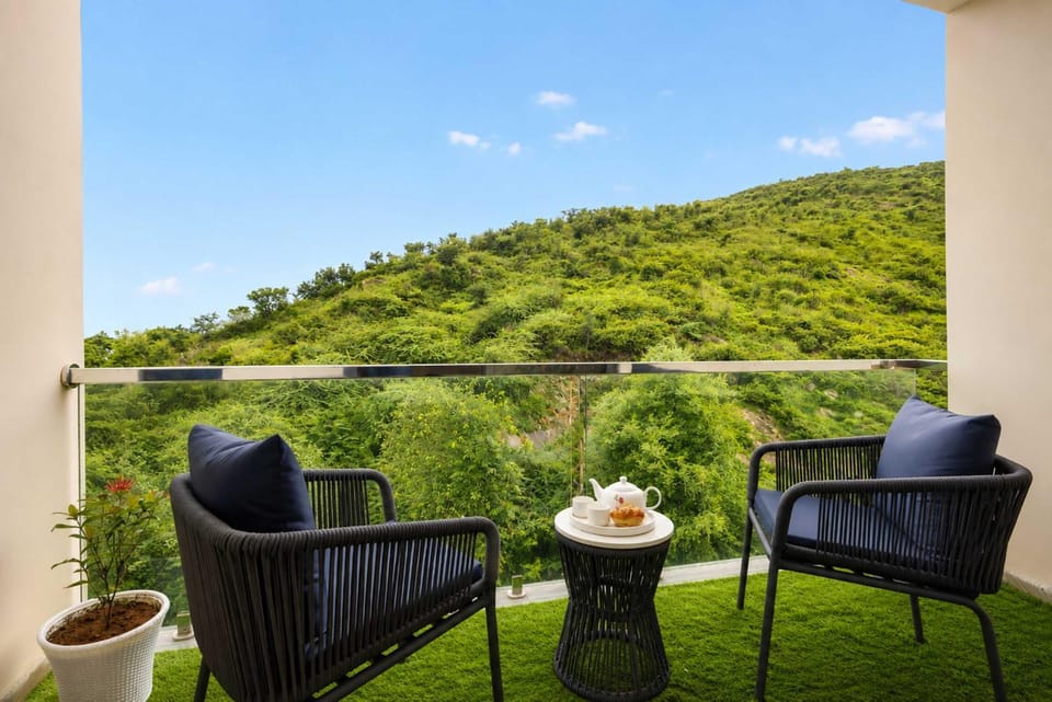 Smart 2BHK at Lakecity Apartments by Viraalay Apartment in Udaipur