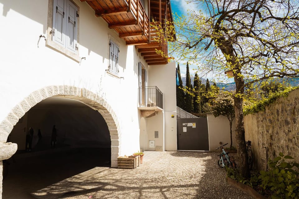 Al Mandorlo Quiet Retreat - Family & Bike Friendly Apartment in Arco