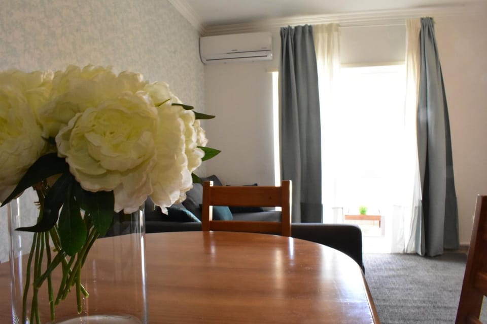Balcony and Beach Quarteira Apartment in Quarteira