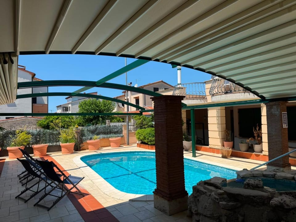 Swimming pool