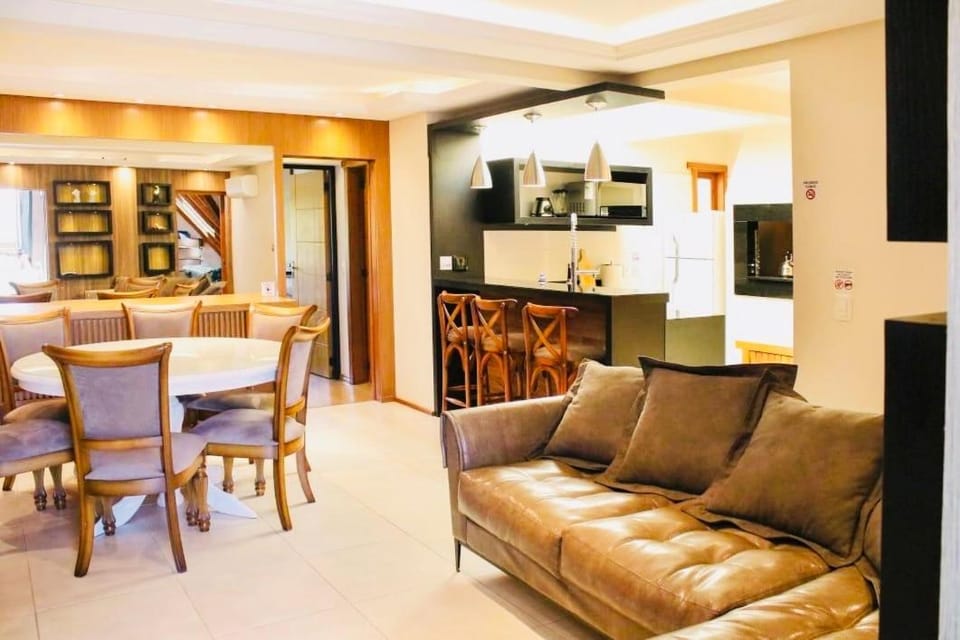 Gramado COBERTURA 4quartos CLIMATIZADO Apartment in Gramado