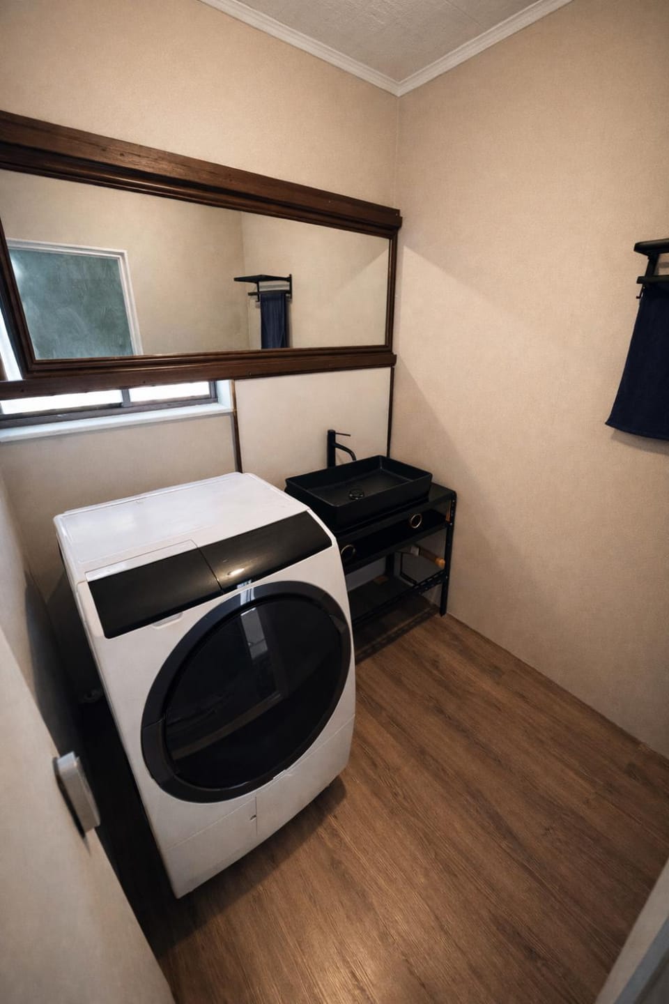 hair dryier, washing machine