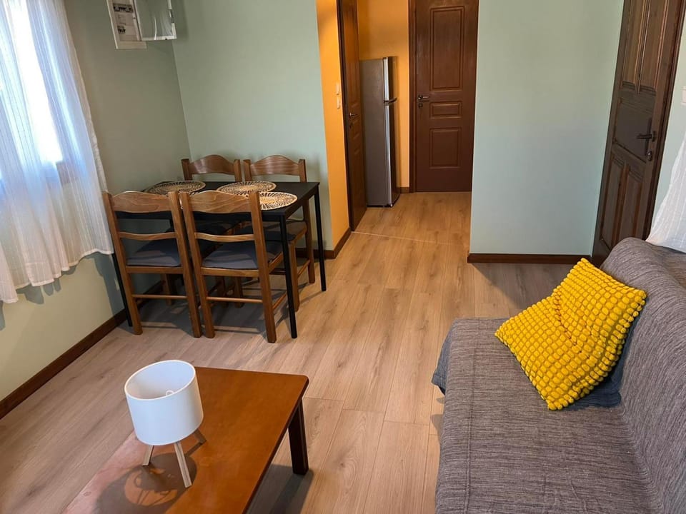 Amarynthos Tiny Retreat House in Euboea