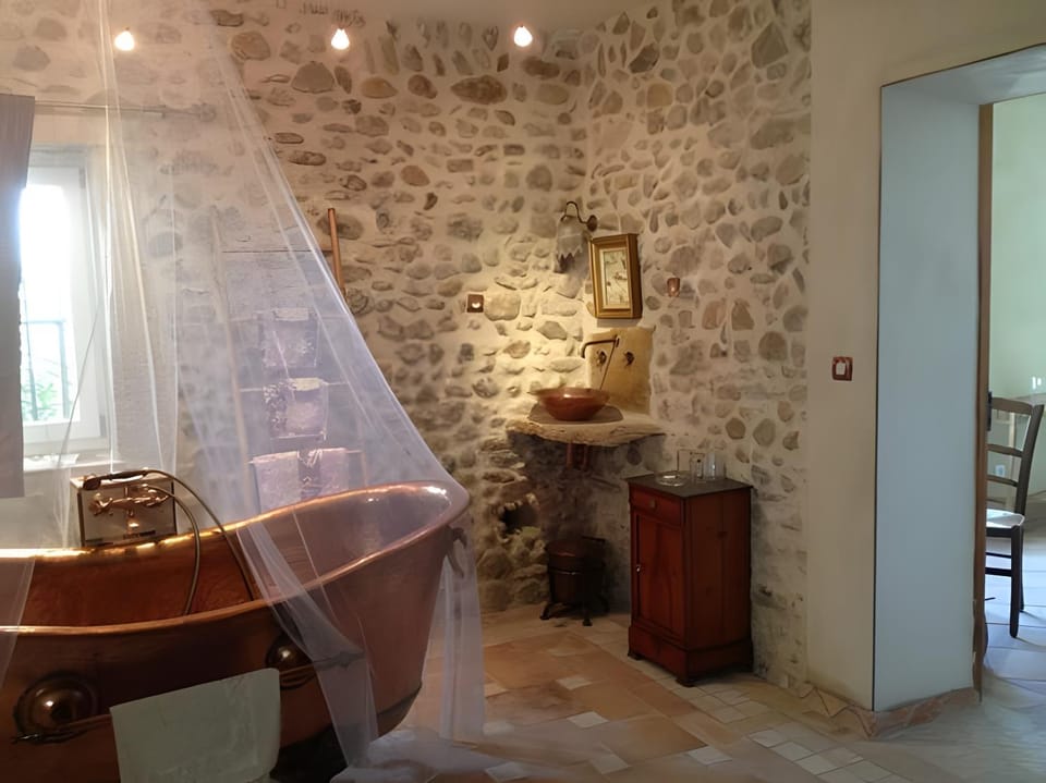 Bathroom, Living room