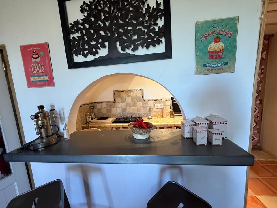 Property building, Kitchen or kitchenette, Living room