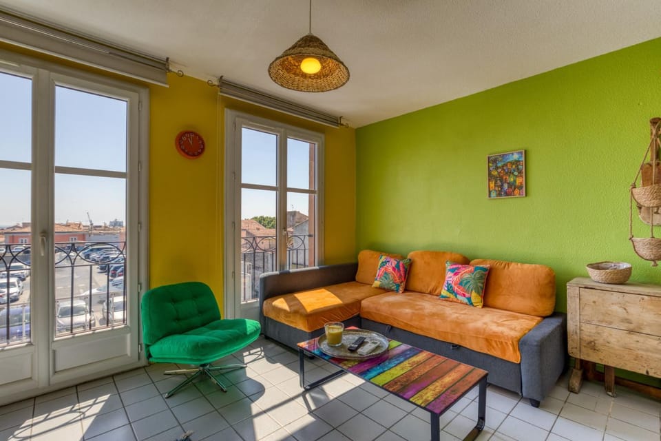 Property building, Living room