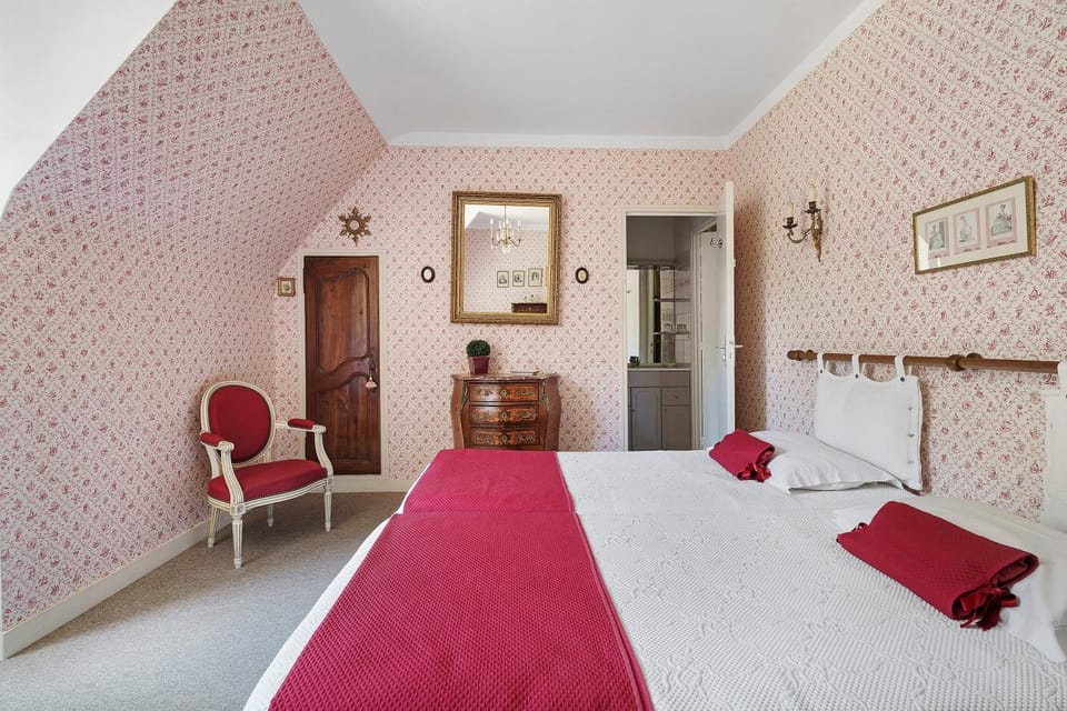 La Petite Ville Mallet Bed and Breakfast in St-Malo