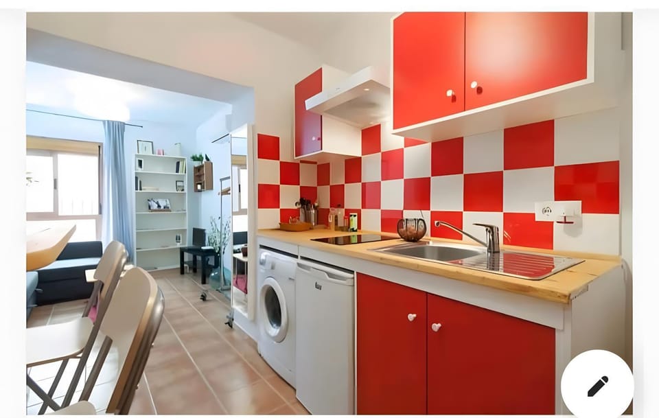 Kitchen or kitchenette, Living room