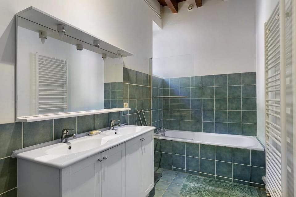 Bathroom, Living room