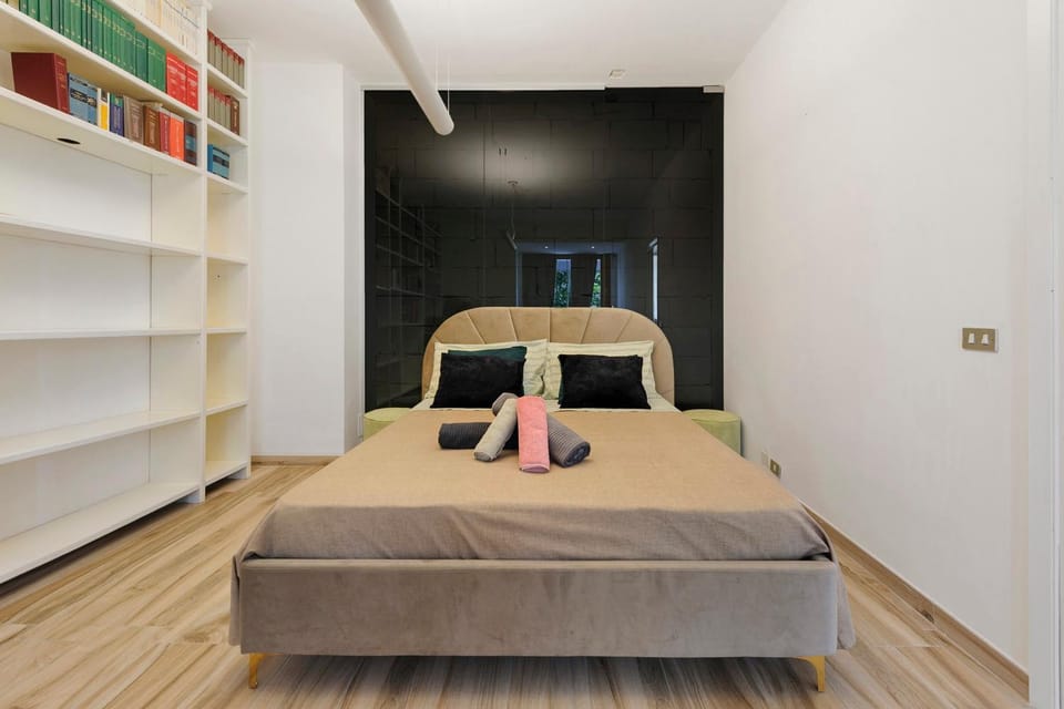 Living room, Bedroom