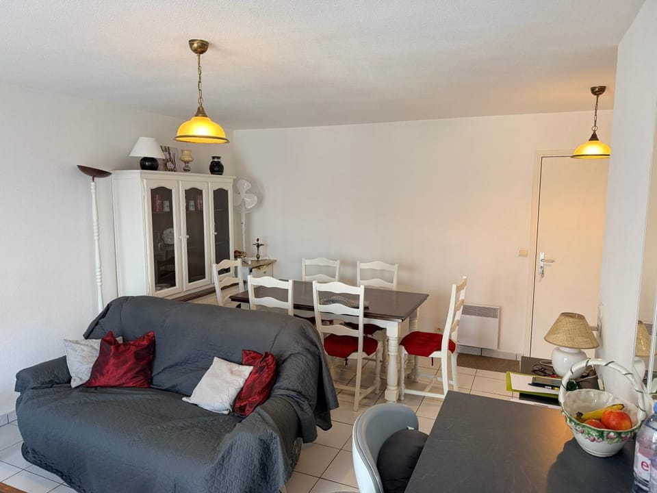 Property building, Living room