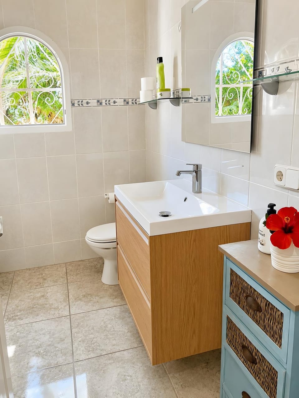 Bathroom, Living room