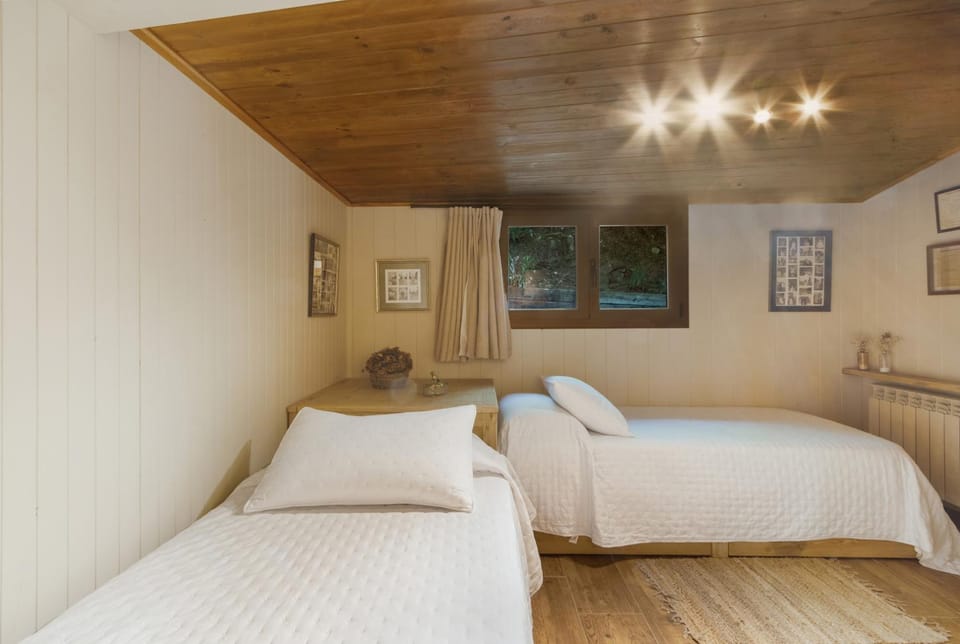 Property building, Living room, Bedroom