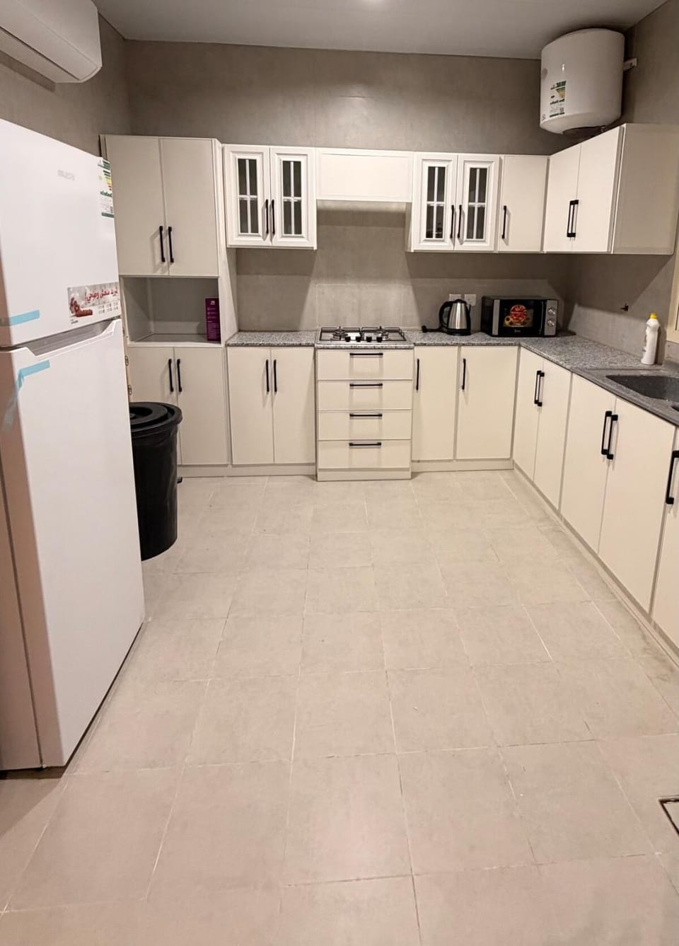 هوزان للإقامة b9 -شقة بغرفتين نوم ودورتين مياة دخول ذاتي Apartment in Riyadh Province