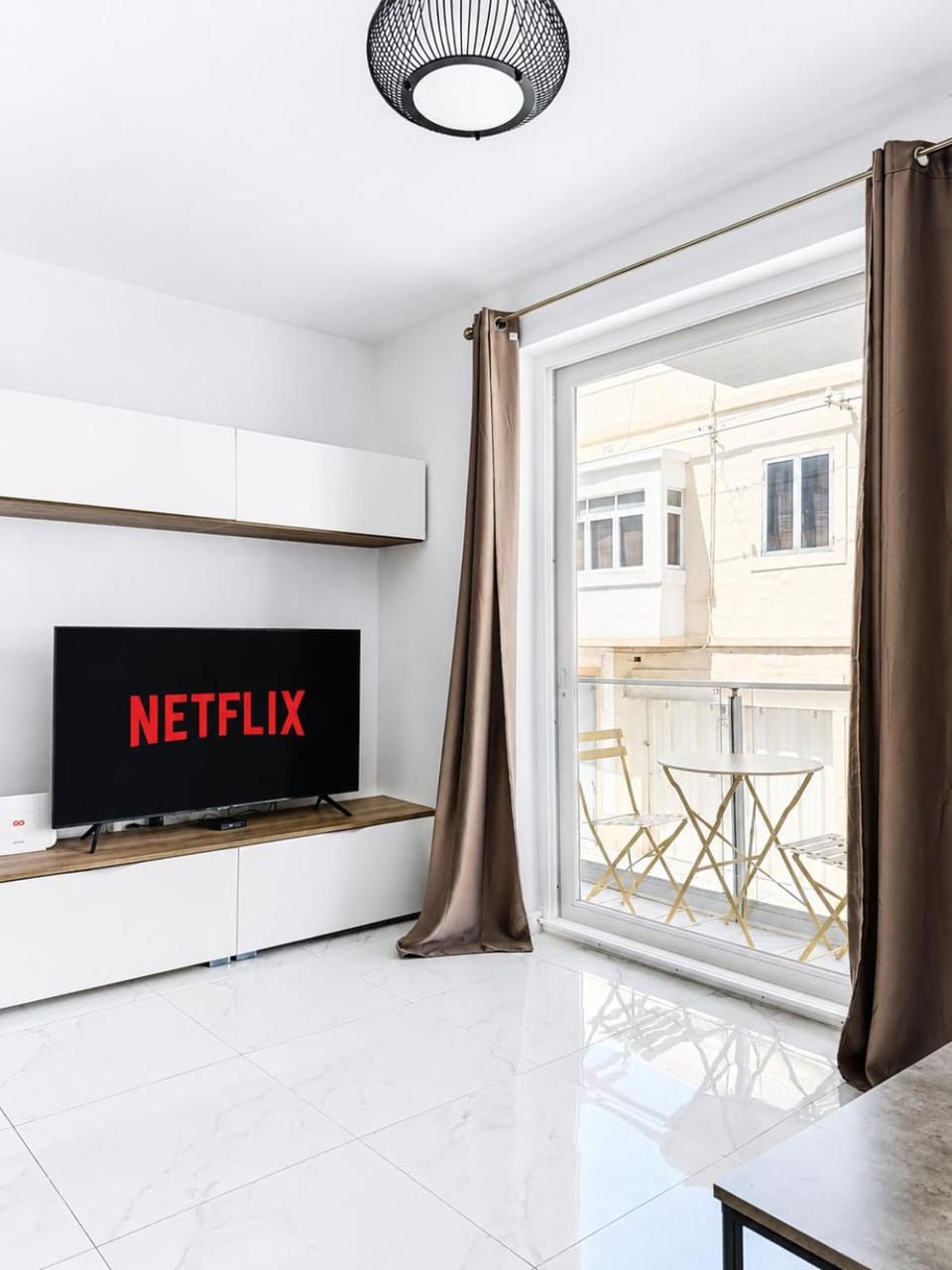 Kitchen or kitchenette, Living room, Seating area, Dining area, Evening entertainment