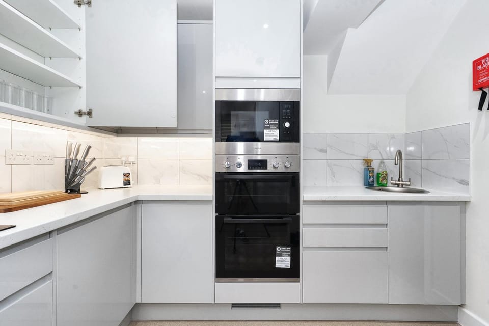 Open Mind Property - Bright & Cosy Room Number 2 Apartment in Fareham