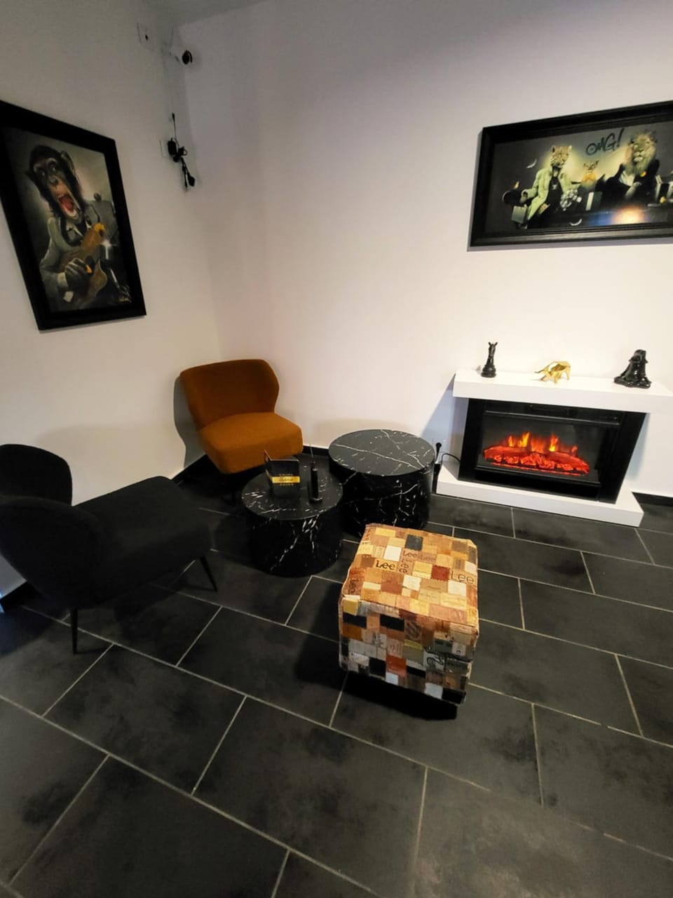Lounge or bar