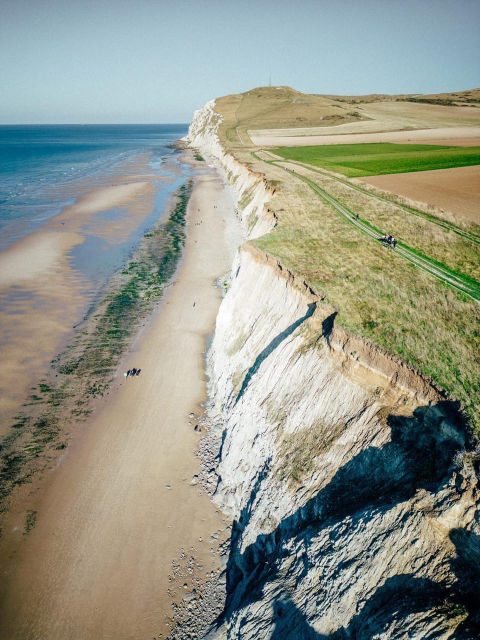 Nearby landmark, Spring, Off site, Day, Natural landscape