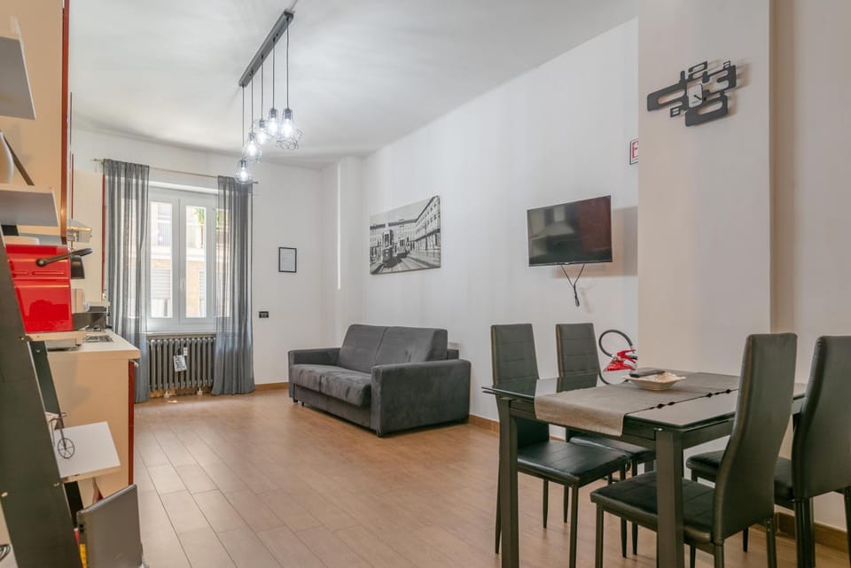 Event Pit Stop Apartment in Turin